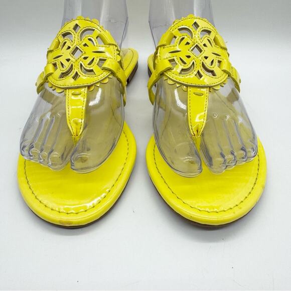 Circus NY by Sam Edelman Canyon Patent Flat Medallion Sandals Bright Yellow Sz 7 - Picture 6 of 15